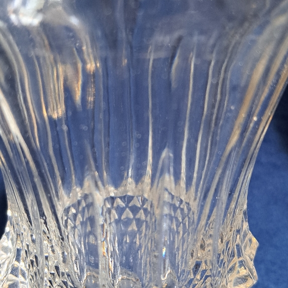 Handcut Crystal Clear Stemmed Vase - Picture 6 of 7
